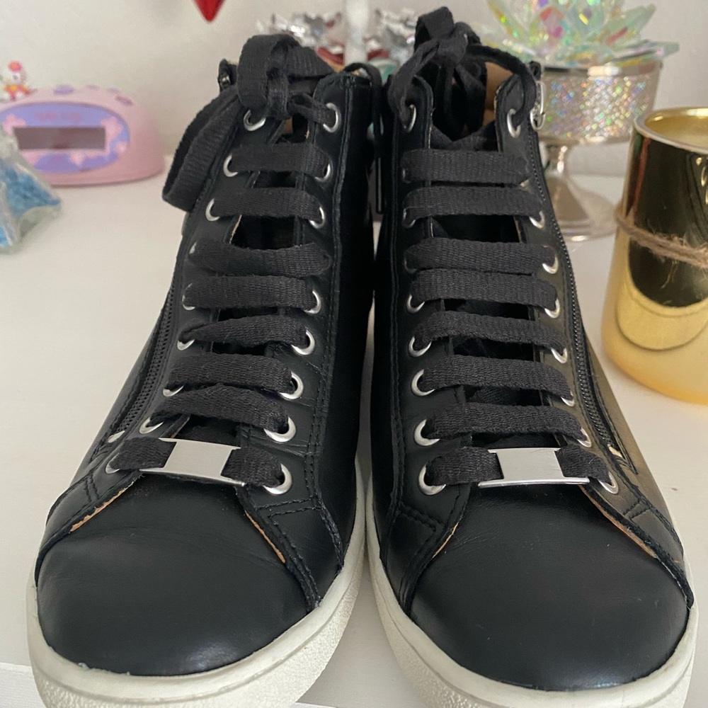 UGGS COMBAT LEATHER SNEAKERS